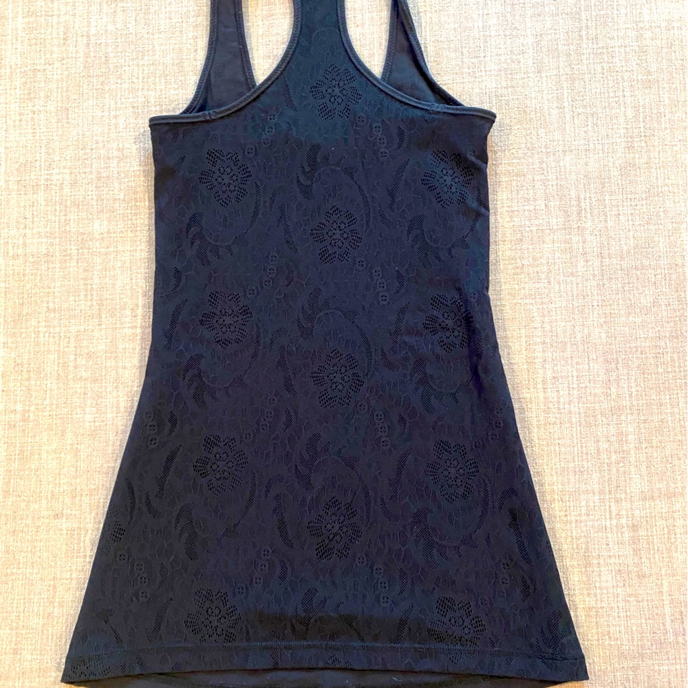 Lululemon - racer back tank - lace back detail - size 6